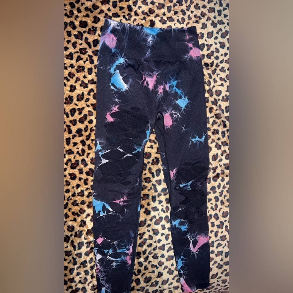 💙Distressed Butt-Lifting Leggings🩷